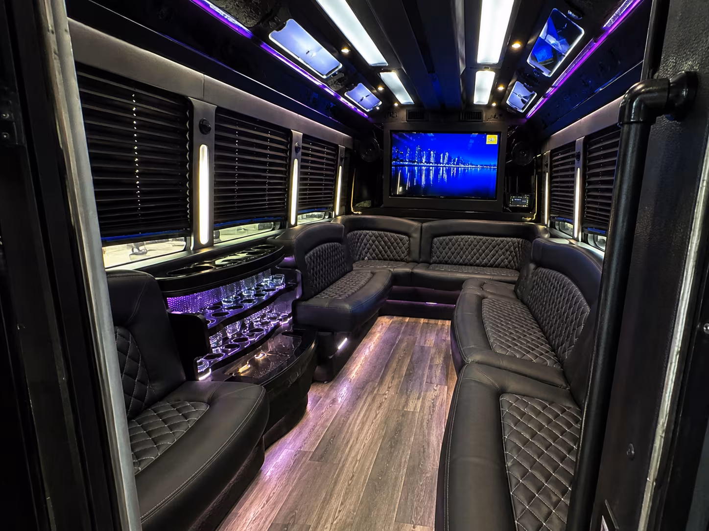 find your baton rouge wedding party bus transportation here