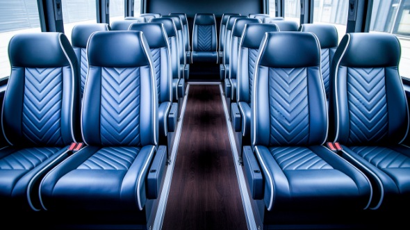 15 passenger minibus rental lafayette